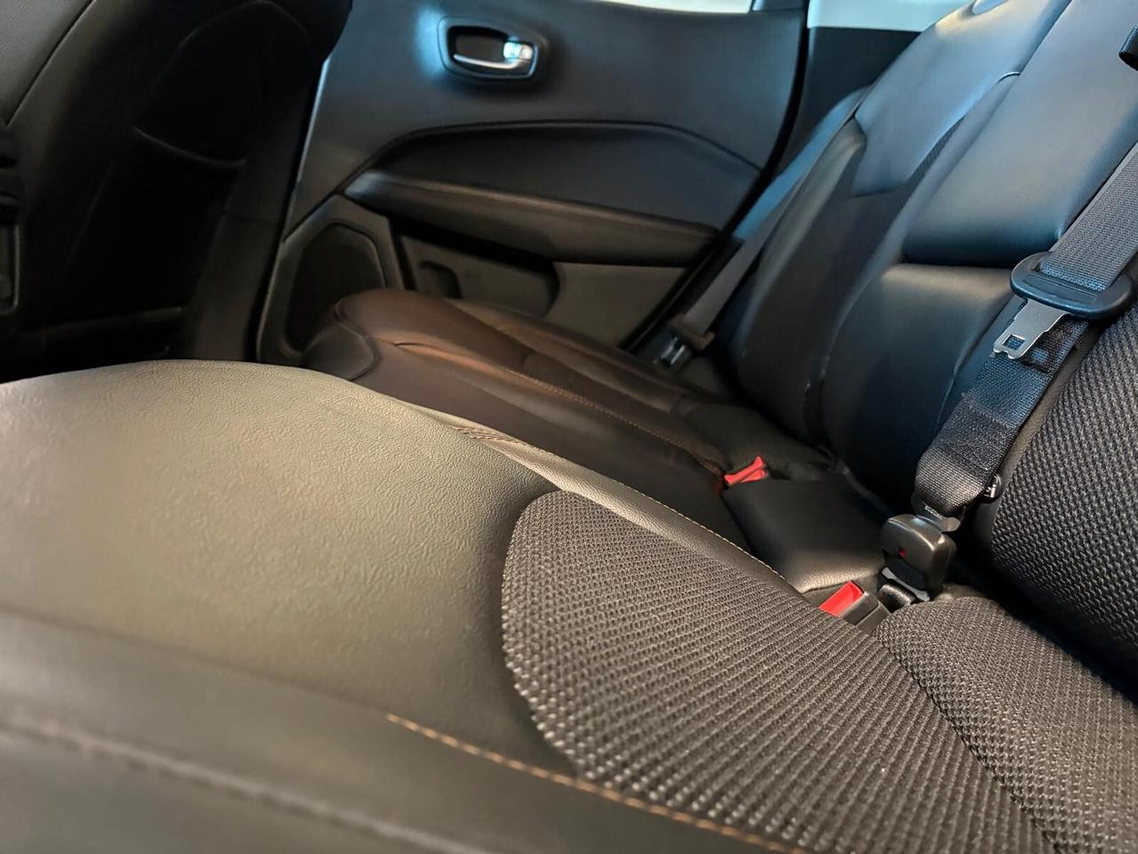 Jeep Compass LIMITED 1.4 MultiAir aut. 4WD 71000 KM SPOTICAR