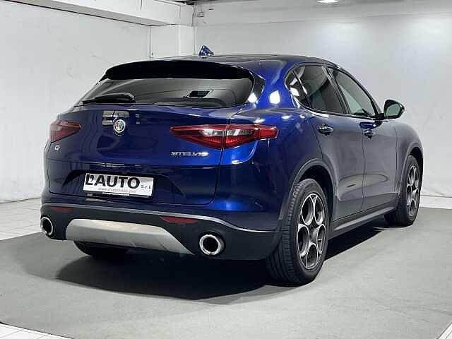 Alfa Romeo Stelvio 2.2 Turbodiesel 210 CV AT8 Q4 Executive