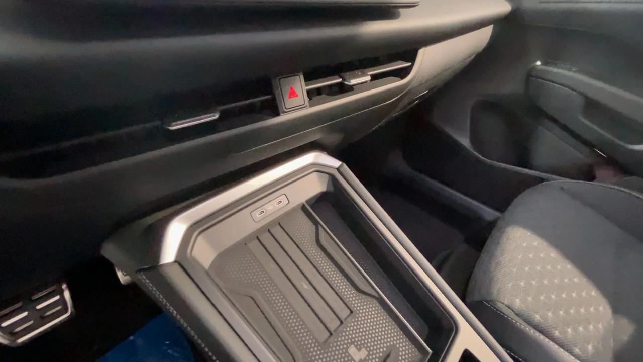 Volkswagen T-Roc 1.5 eTSI ACT 150 CV DSG R-Line