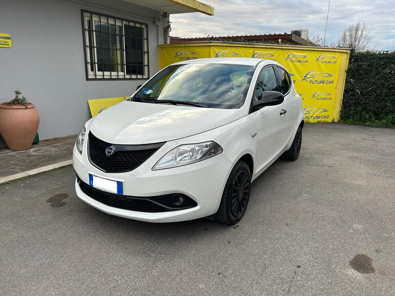 Lancia Ypsilon 1.0 FireFly 5 porte S&S Hybrid Maryne