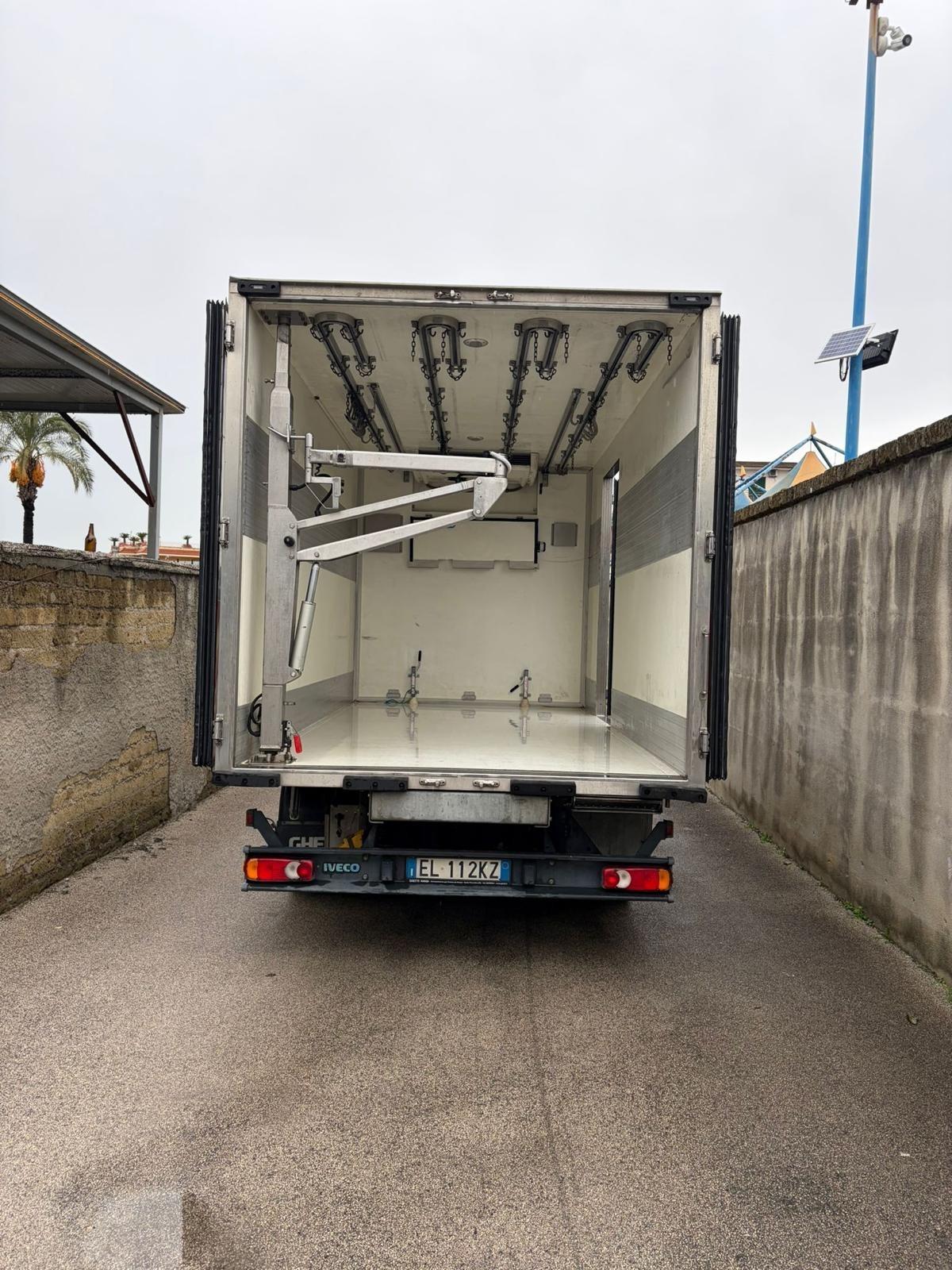 Iveco eurocargo 100-22- frigo per carni-2012