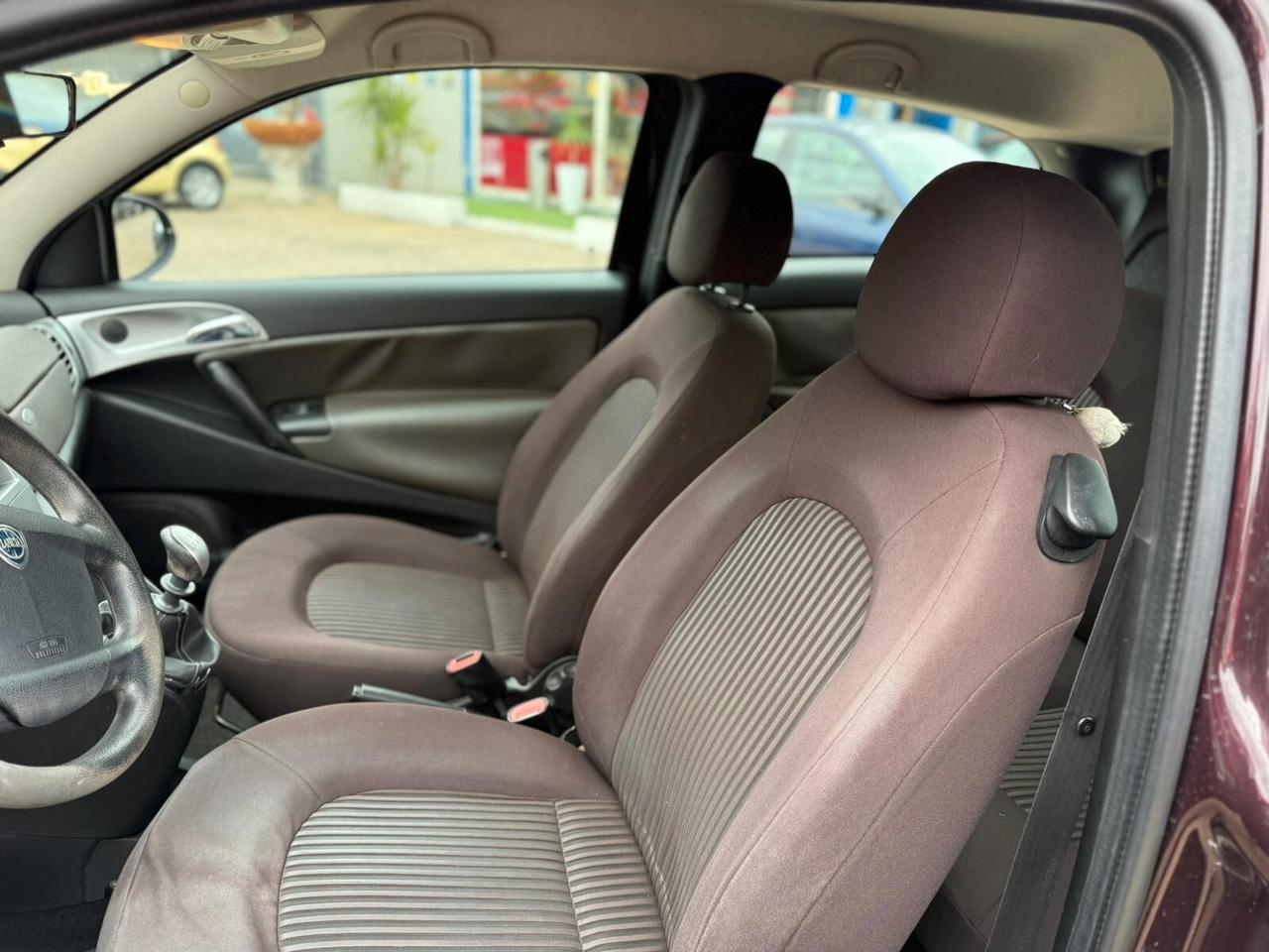 Lancia Ypsilon 1.2 69 CV Platinum
