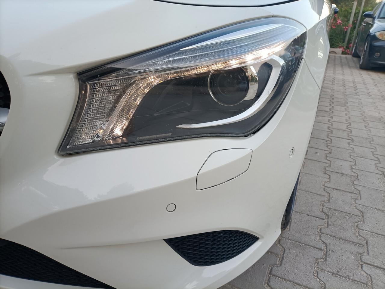 Mercedes-benz CLA 220d Automatic Premium Dark Night