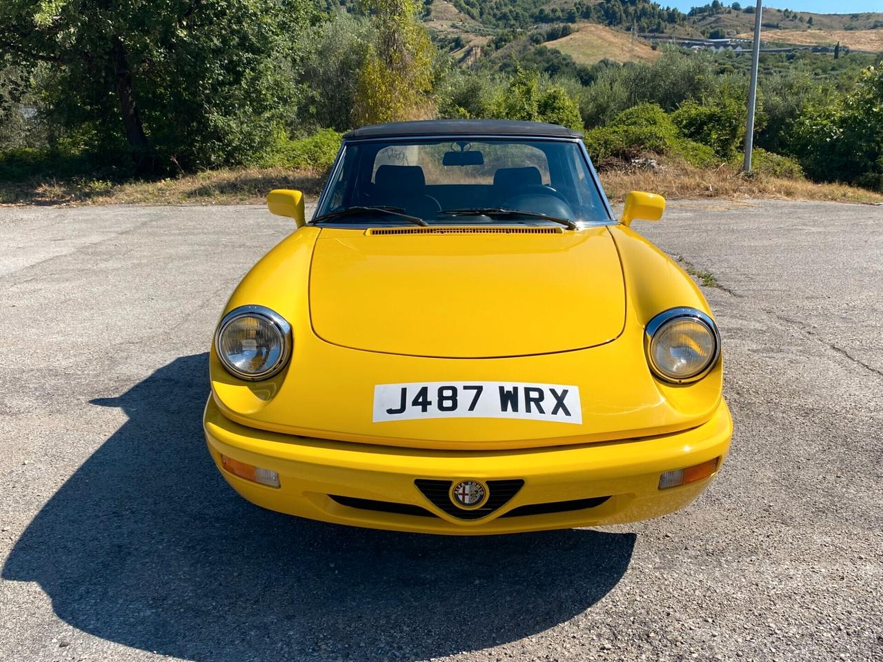 Alfa Romeo DUETTO SPIDER