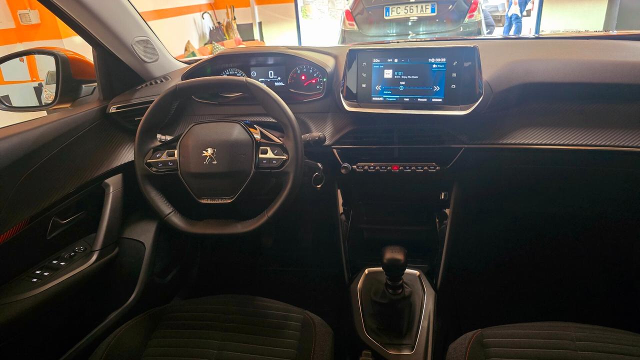 PEUGEOT 2008 PURETECH S&S 130CV CON SOLI 17MILA KM CAMBIO MANUALE