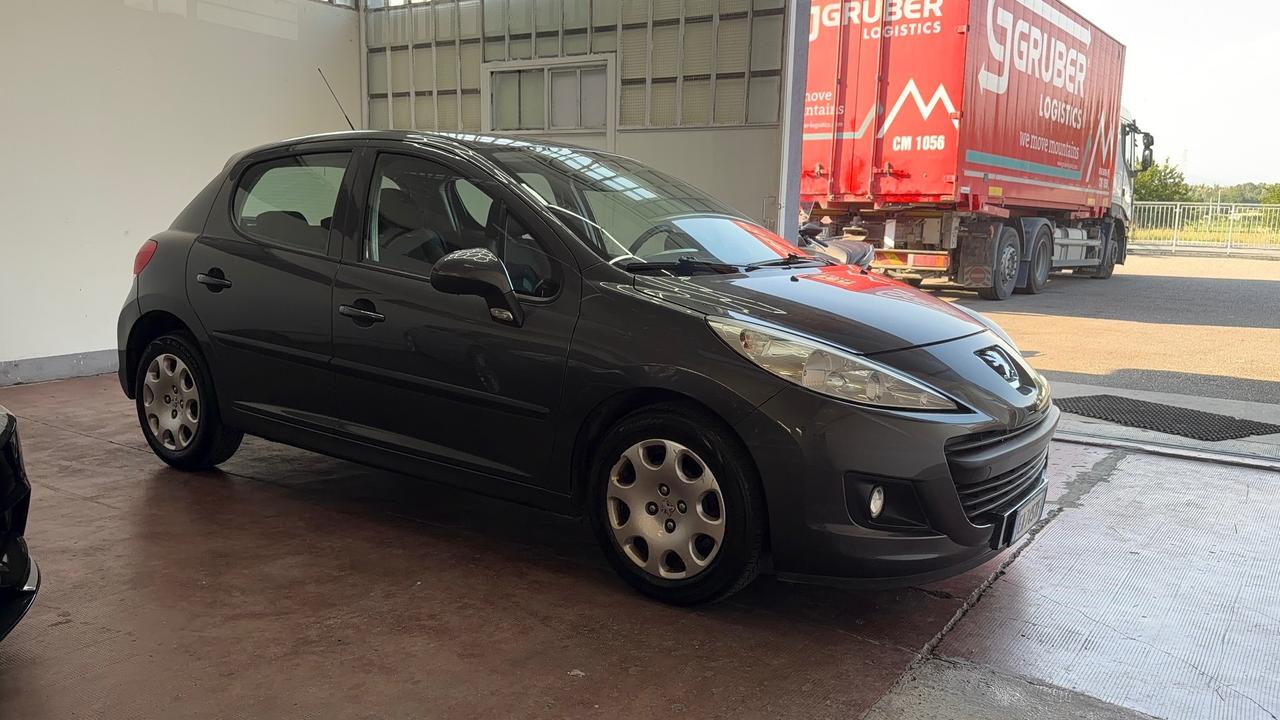 Peugeot 207 1.4 8V 75CV 5p. Energie Sport ECO GPL