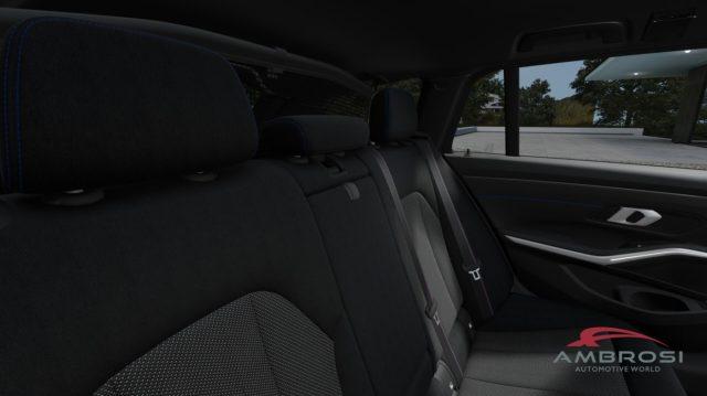 BMW 320 Serie 3 d mhev 48V xdrive MSport Pro auto