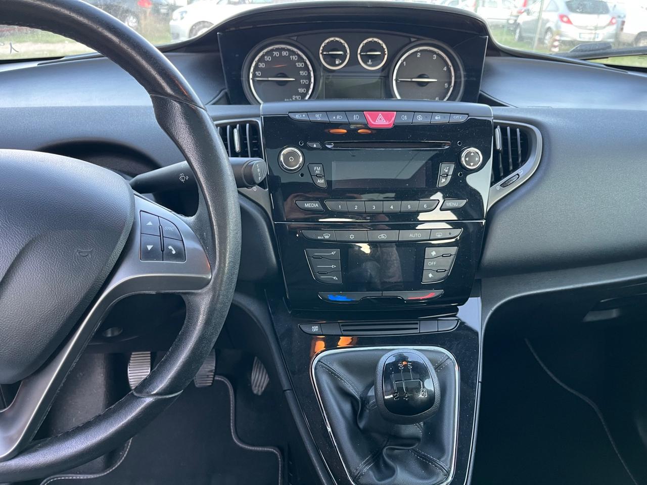 Lancia Ypsilon 1.3 MJT 16V 95 CV 5 porte S&S Gold
