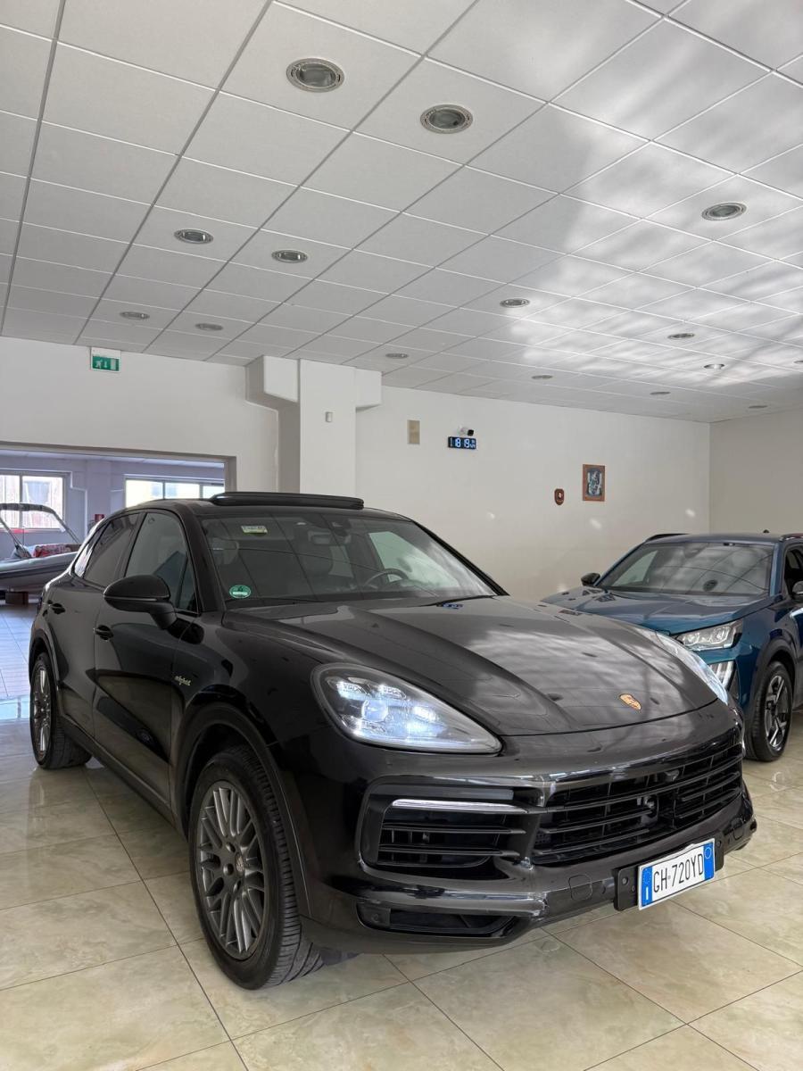 PORSCHE - Cayenne - 3.0 S E-Hybrid