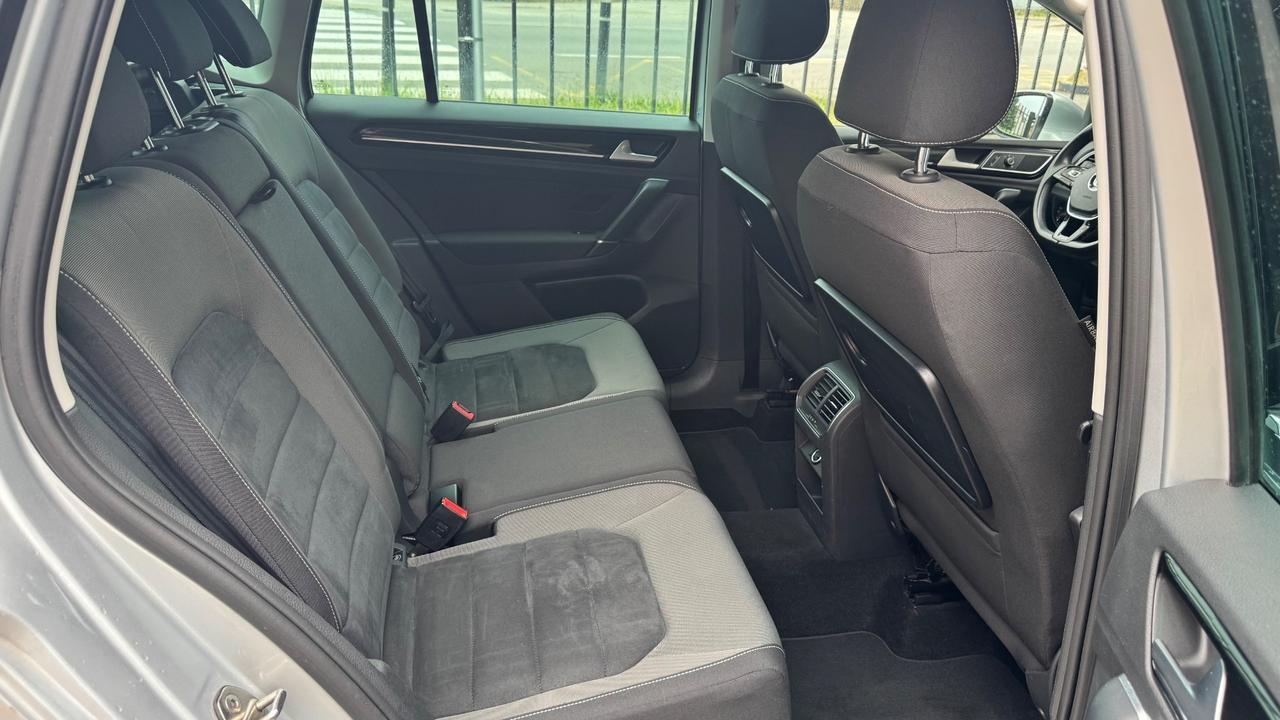 Volkswagen Golf Sportsvan 2.0 TDI DSG Highline GANCIO TRAINO