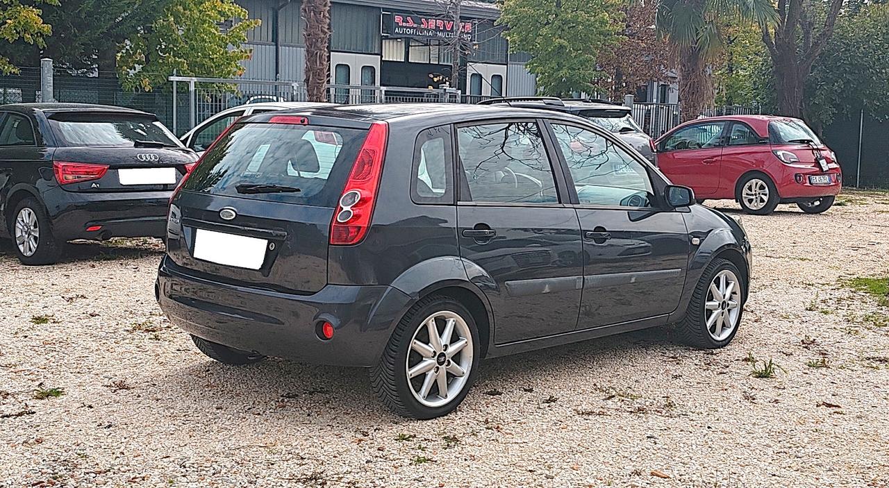 Ford Fiesta 1.2 16V 5p. Ghia OK NEOPATENTATI