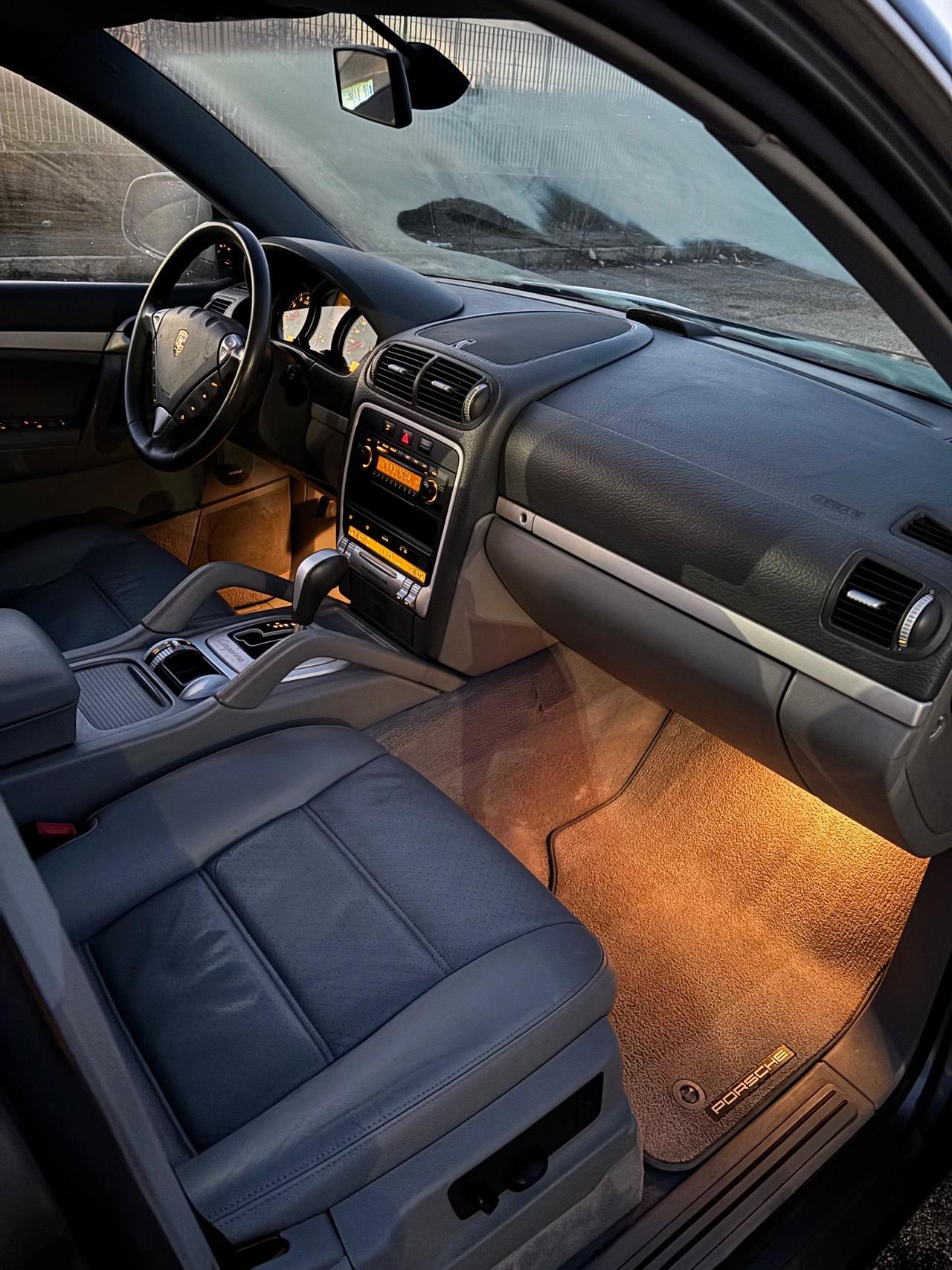 Porsche Cayenne 3.2 V6 SOLO 100 MILA KM