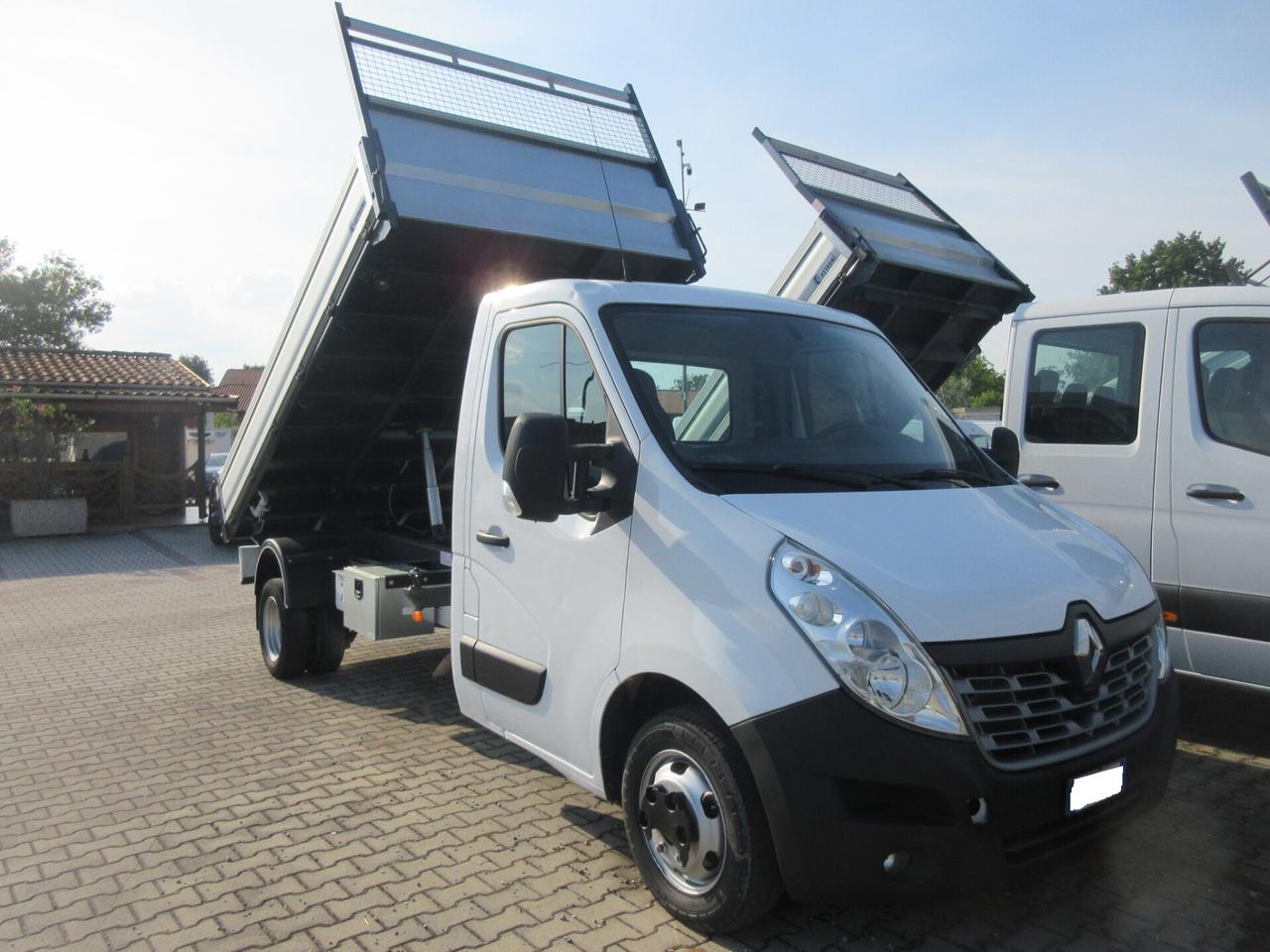 Renault MASTER 2.3 TD 140CV CASSONE RIBALTABILE TRILATERALE NUOVO DI FABBRICA