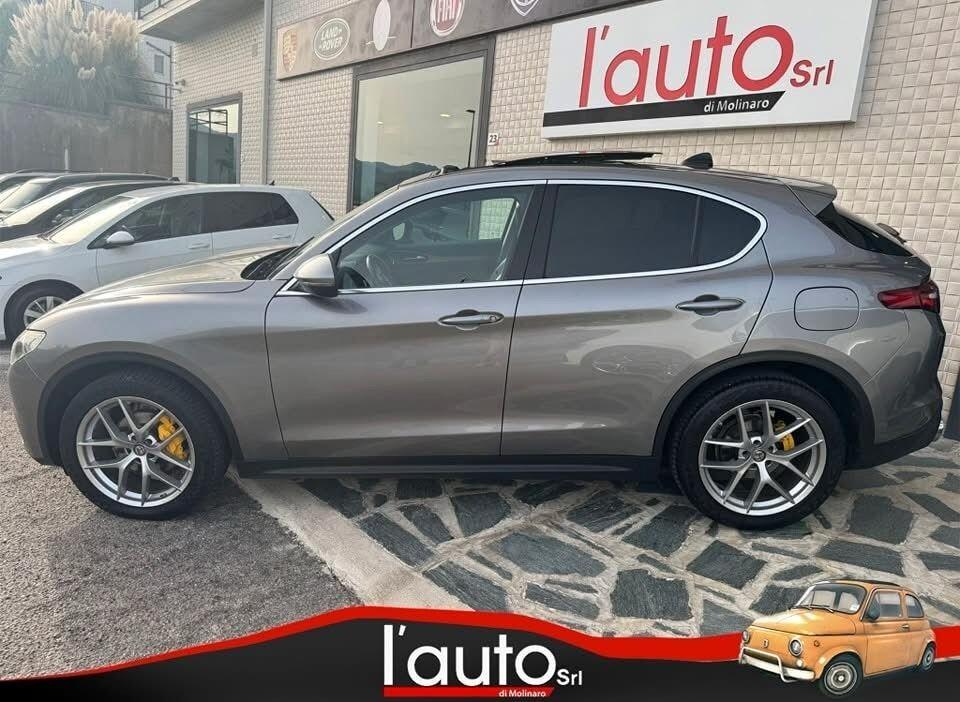 Alfa Romeo Stelvio 2.2 Turbodiesel 210 CV AT8 Super Q4 TETTO