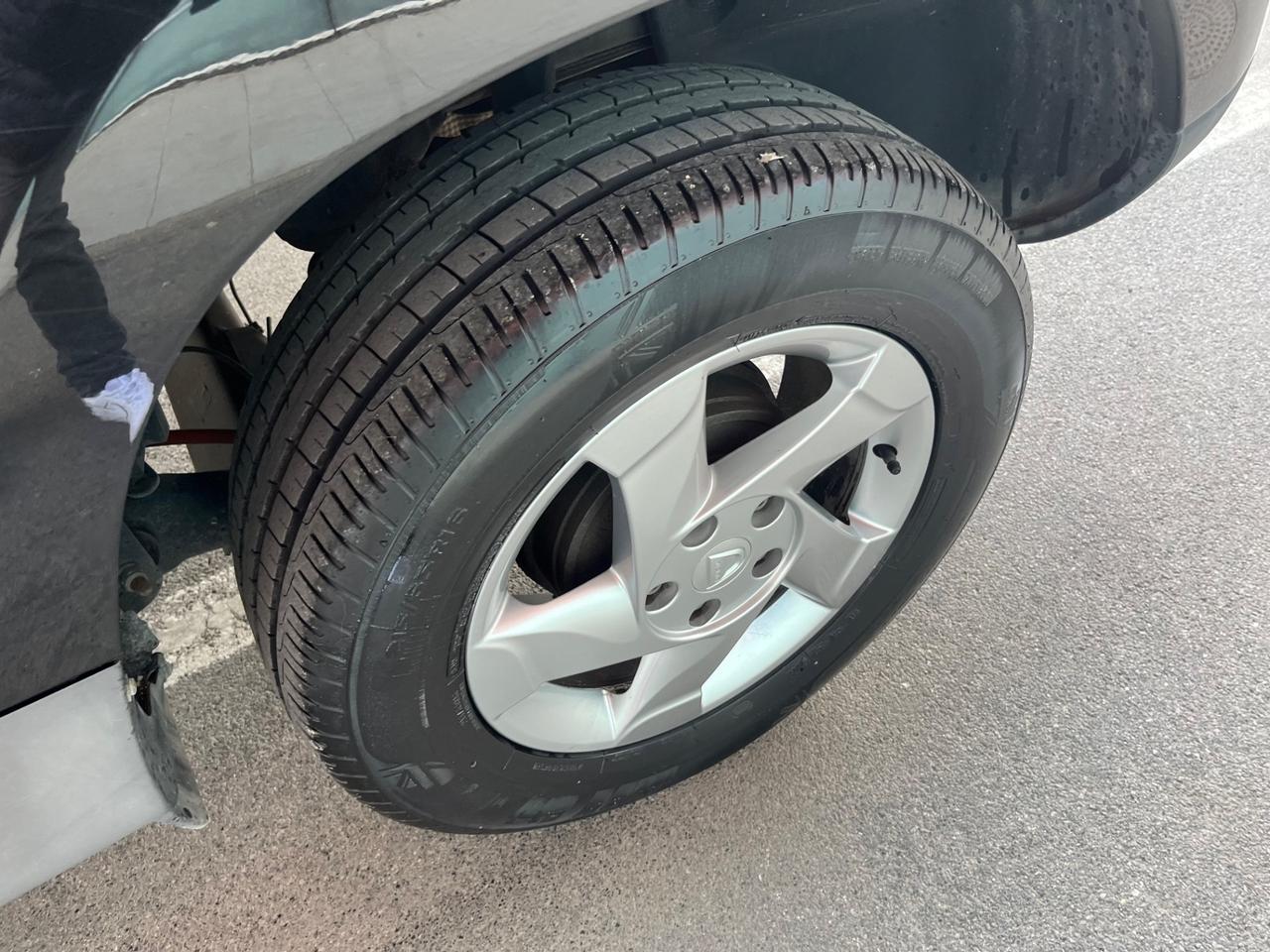 Dacia Duster 1.6 110CV 4x2 Lauréate 2012 70.000 KM