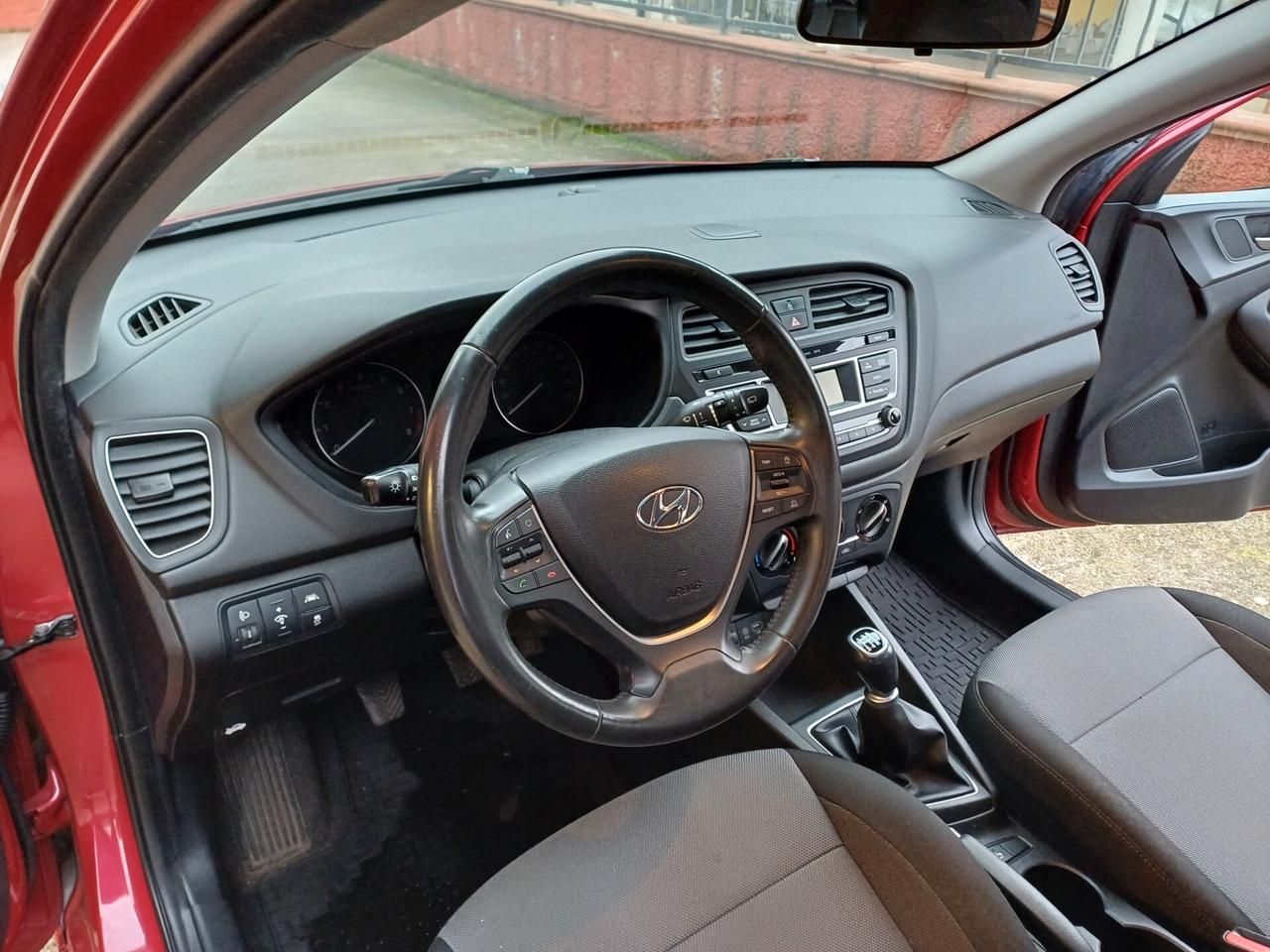 Hyundai i20 1.2 84 cv 5 porte Comfort