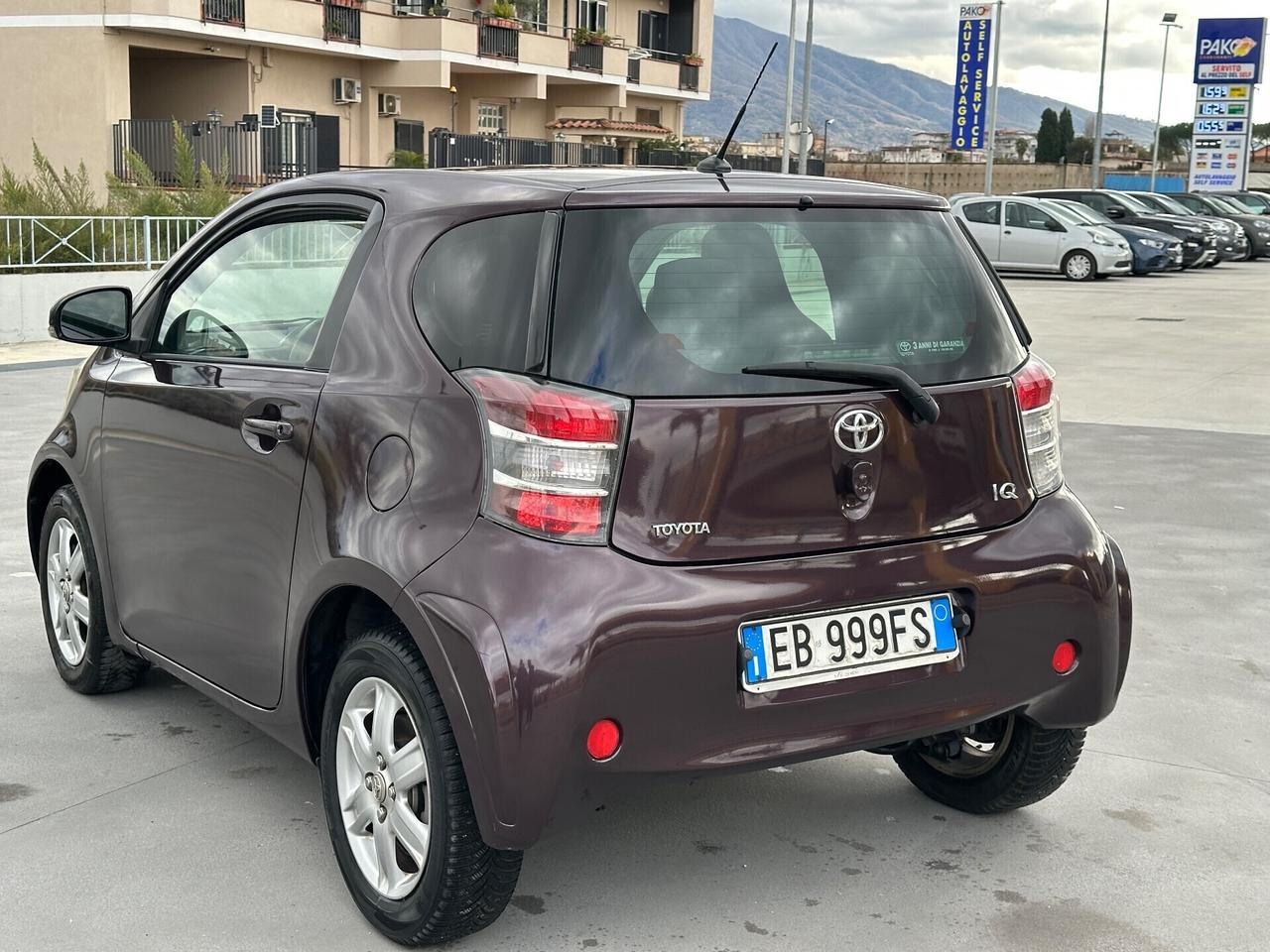 Toyota iQ 1.0