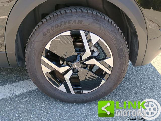 PEUGEOT 2008 PureTech 100 S&S Allure