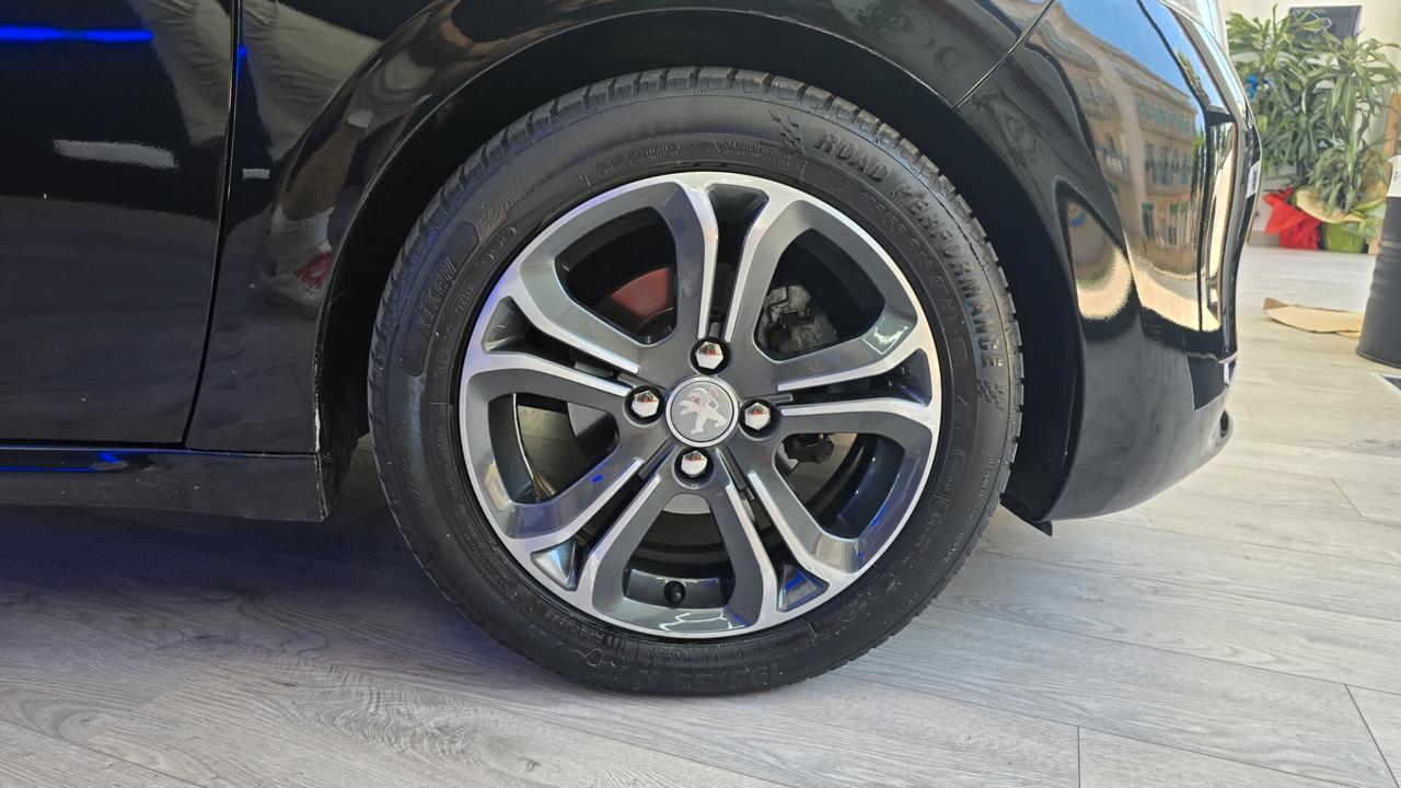 Peugeot 208 1.4 HDi 3 porte Allure