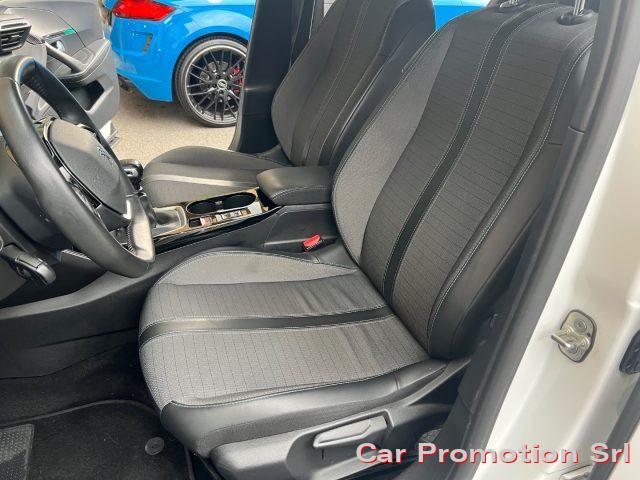 PEUGEOT 2008 PureTech 100 S&S Allure Pack
