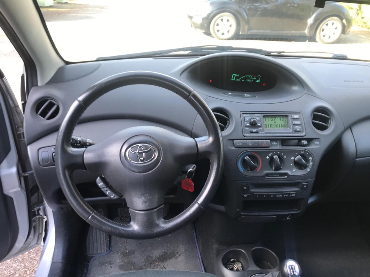 Toyota Yaris 1.0i 16V cat 5 porte Sol Unico proprietario