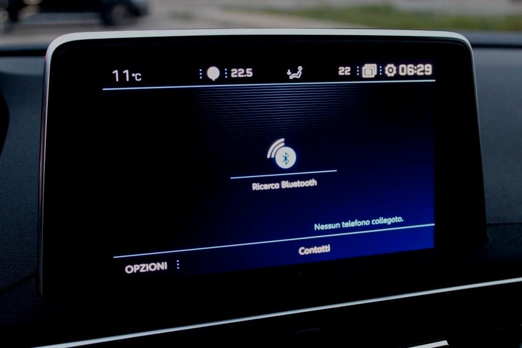 Peugeot 3008 BlueHDi 150cv *Camera *Pelle