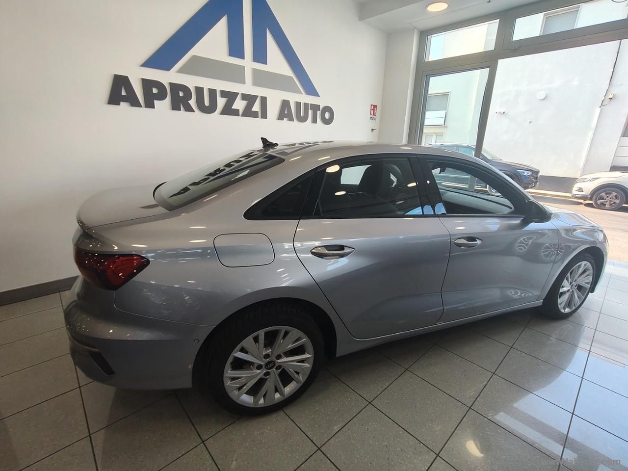 AUDI A3 Sedan 30 TDI S tronic Business