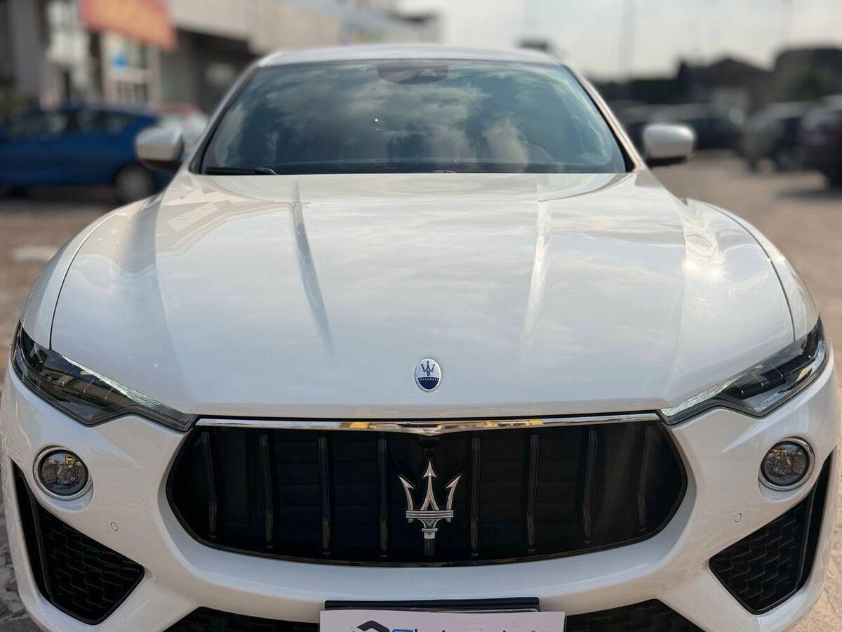 Maserati Levante 3.0 V6 Modena 350cv auto