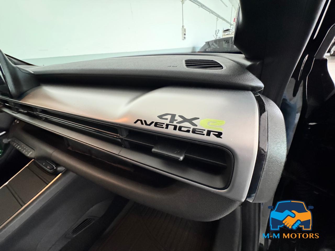 Jeep Avenger 1.2 turbo e-hybrid mhev Upland 4xe 145cv edct6 UNICOPRO