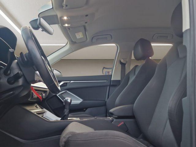 AUDI Q3 35 TDI S tronic Business Advanced