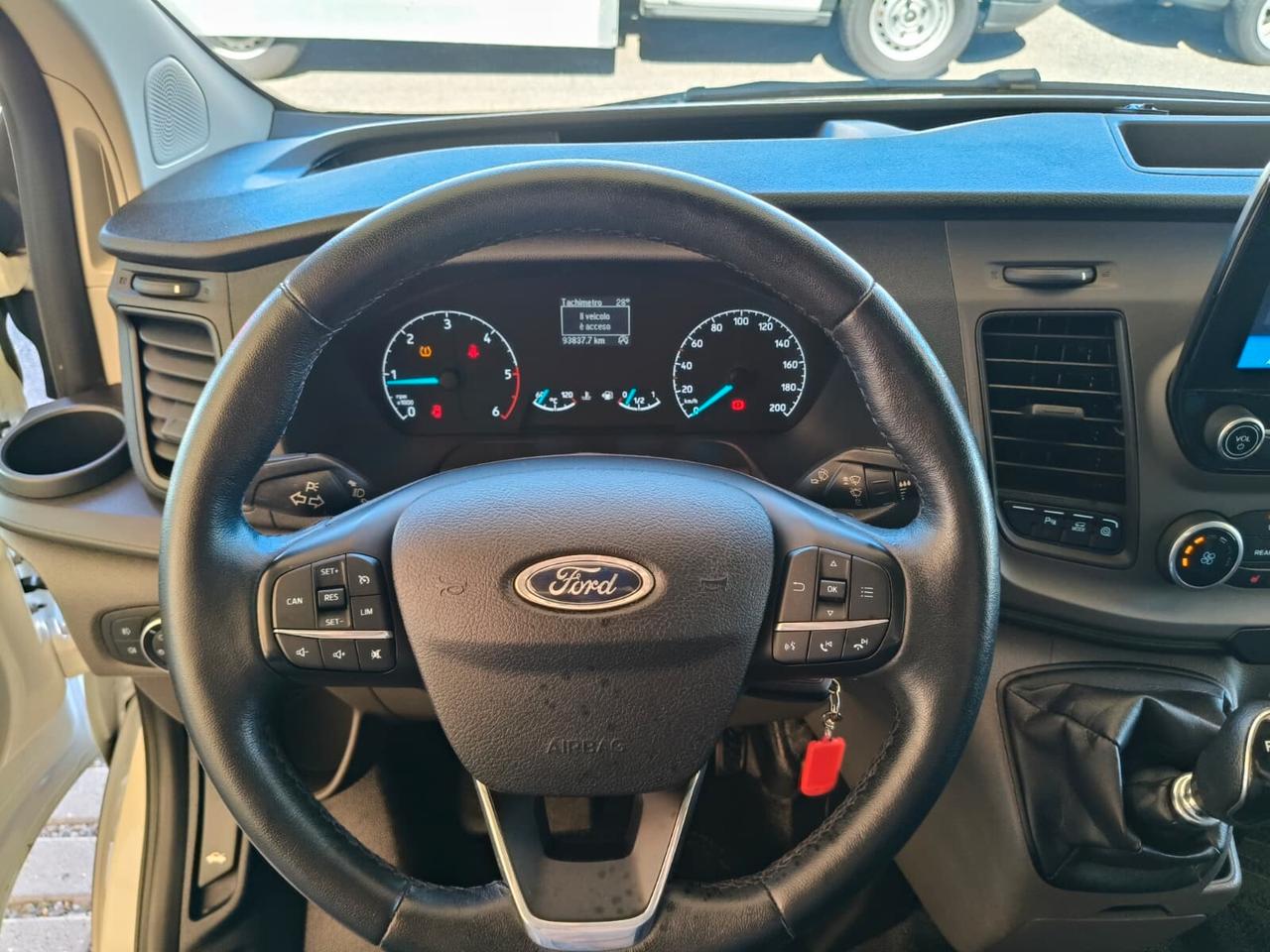 Ford Transit Custom 320 2.0 TDCi 130 MHEV PC Combi Trend
