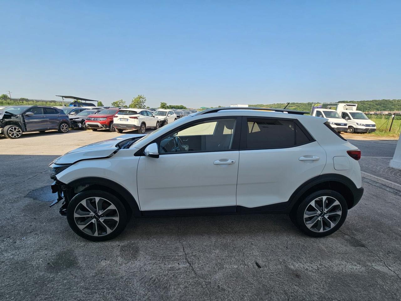 Kia Stonic 1.0 t-gdi mhev 100cv imt START INCIDENTATA