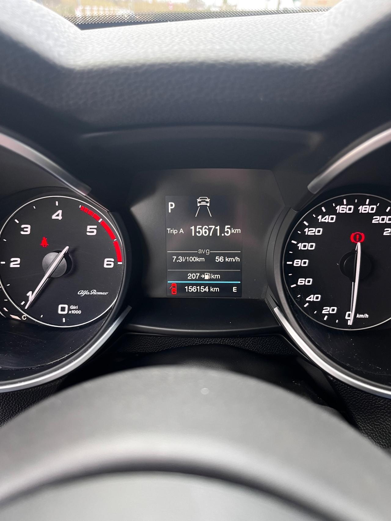 Alfa Romeo Stelvio 2.2 Turbodiesel 180 CV AT8 RWD