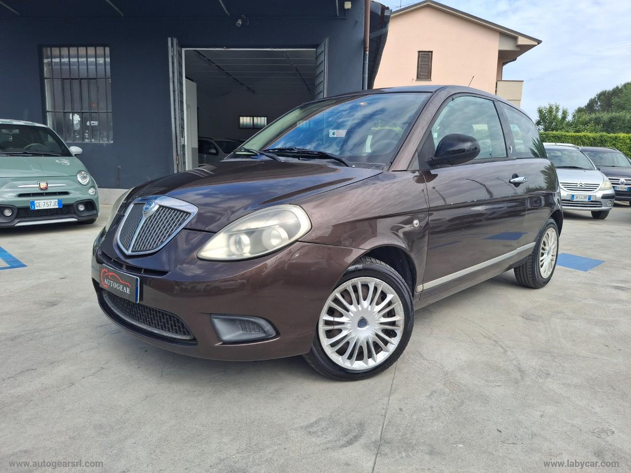 LANCIA Ypsilon 1.2 69 CV Platinum