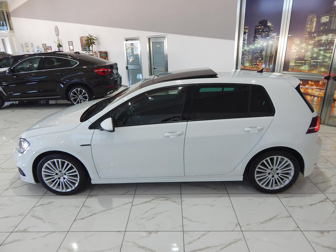 Volkswagen Golf 1.6 TDI Sport Edition R-Line DSG TETTO-NAVI-XENON