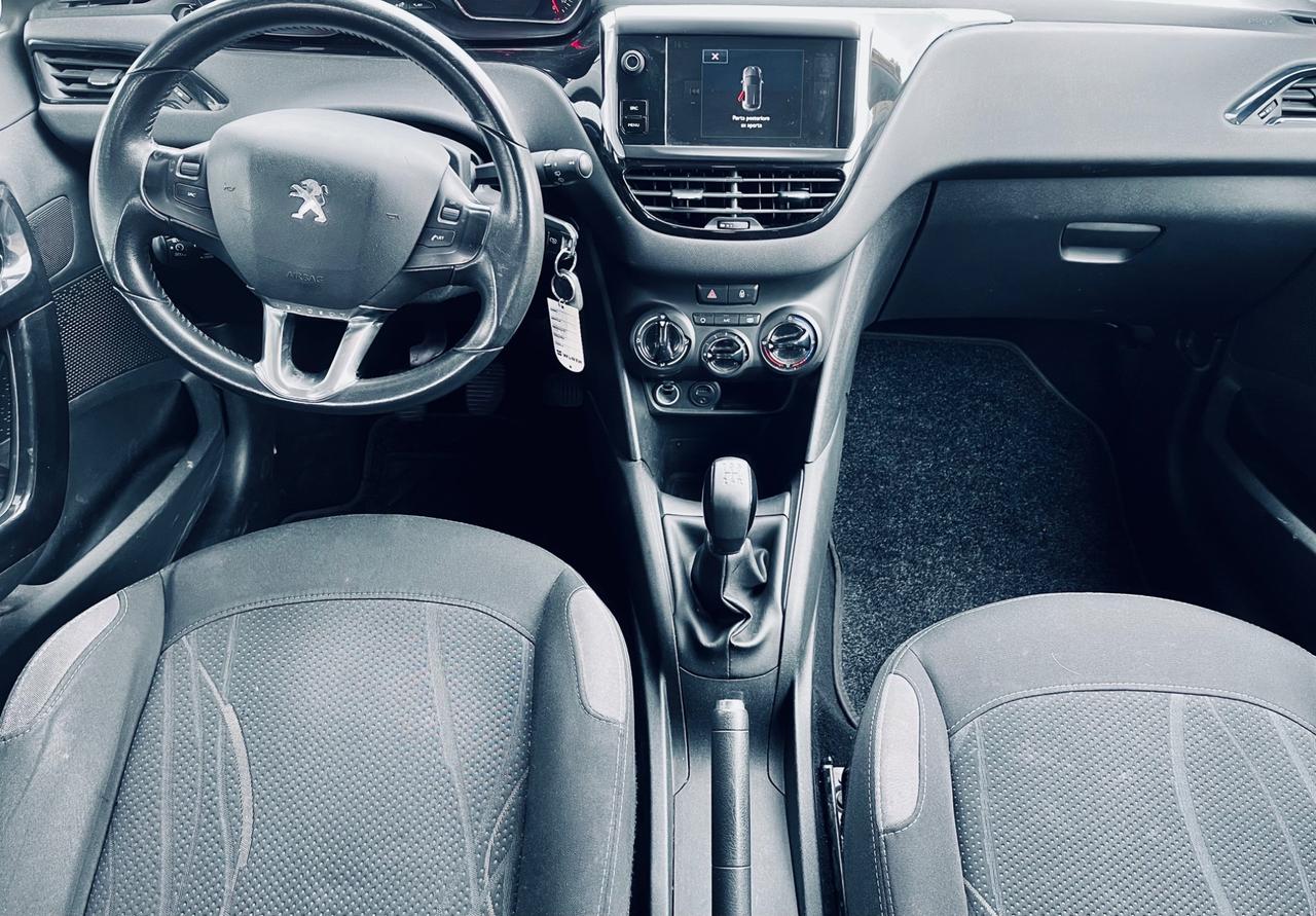 Peugeot 208 1.4 HDi 68 CV 5 porte Allure