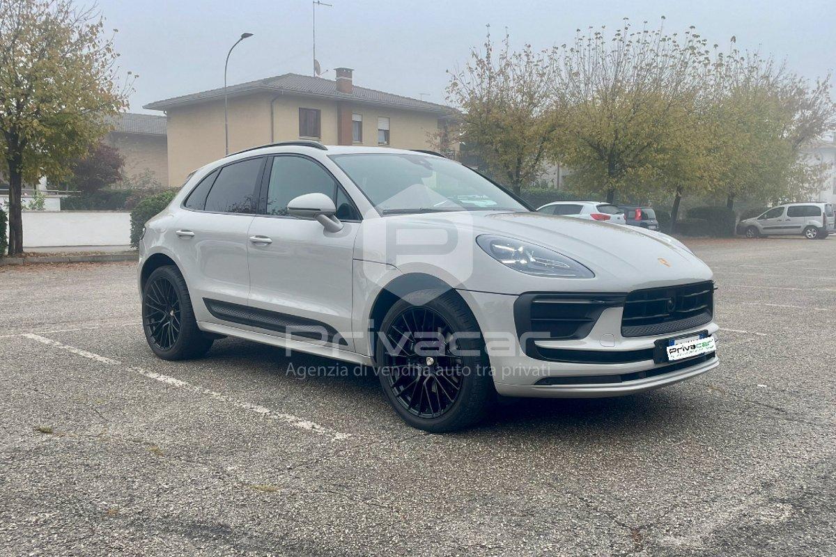 PORSCHE Macan 2.0