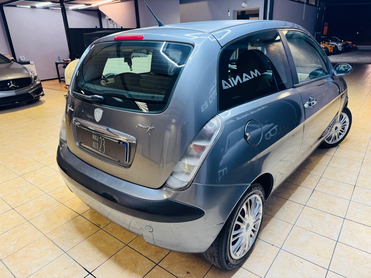 Lancia Ypsilon 1.3 Multijet 16V Platino*NEOPATENTATI*