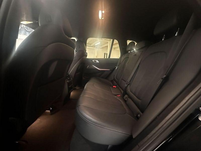 BMW X5 xdrive30d mhev 48V xLine auto