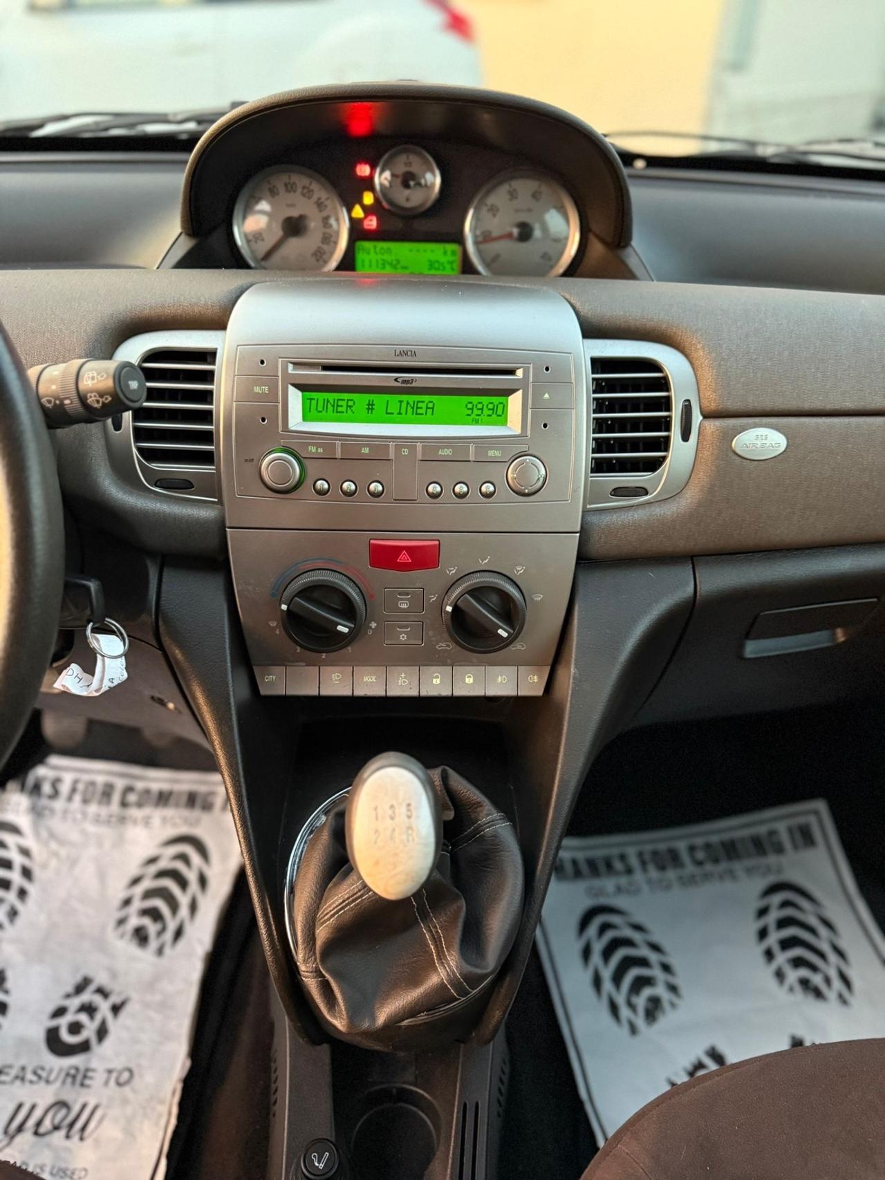 Lancia Ypsilon 1.4 Oro Giallo