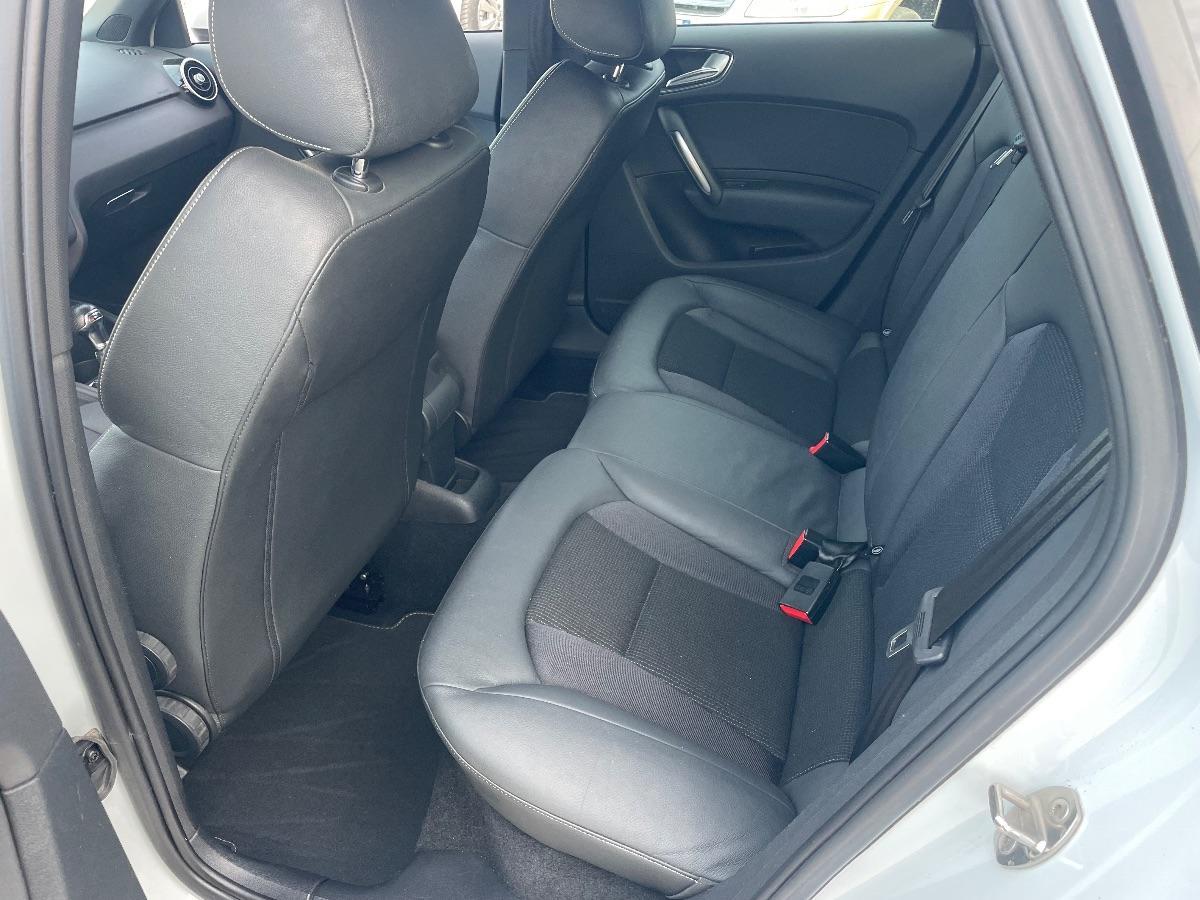 AUDI - A1 Sportback - 1.6 TDI S tronic S line edition plus