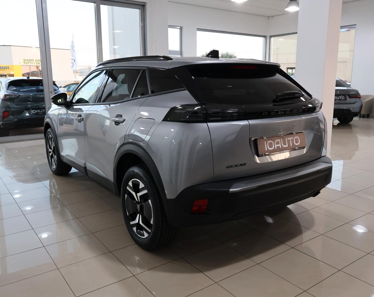 Peugeot 2008 1.2 100cv Allure KM ZERO 2025