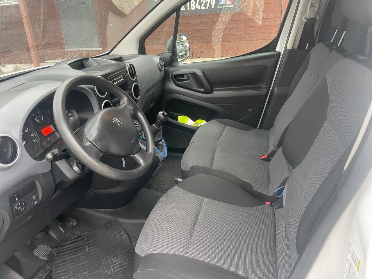Peugeot Partner van BlueHDi 100 officina mobile