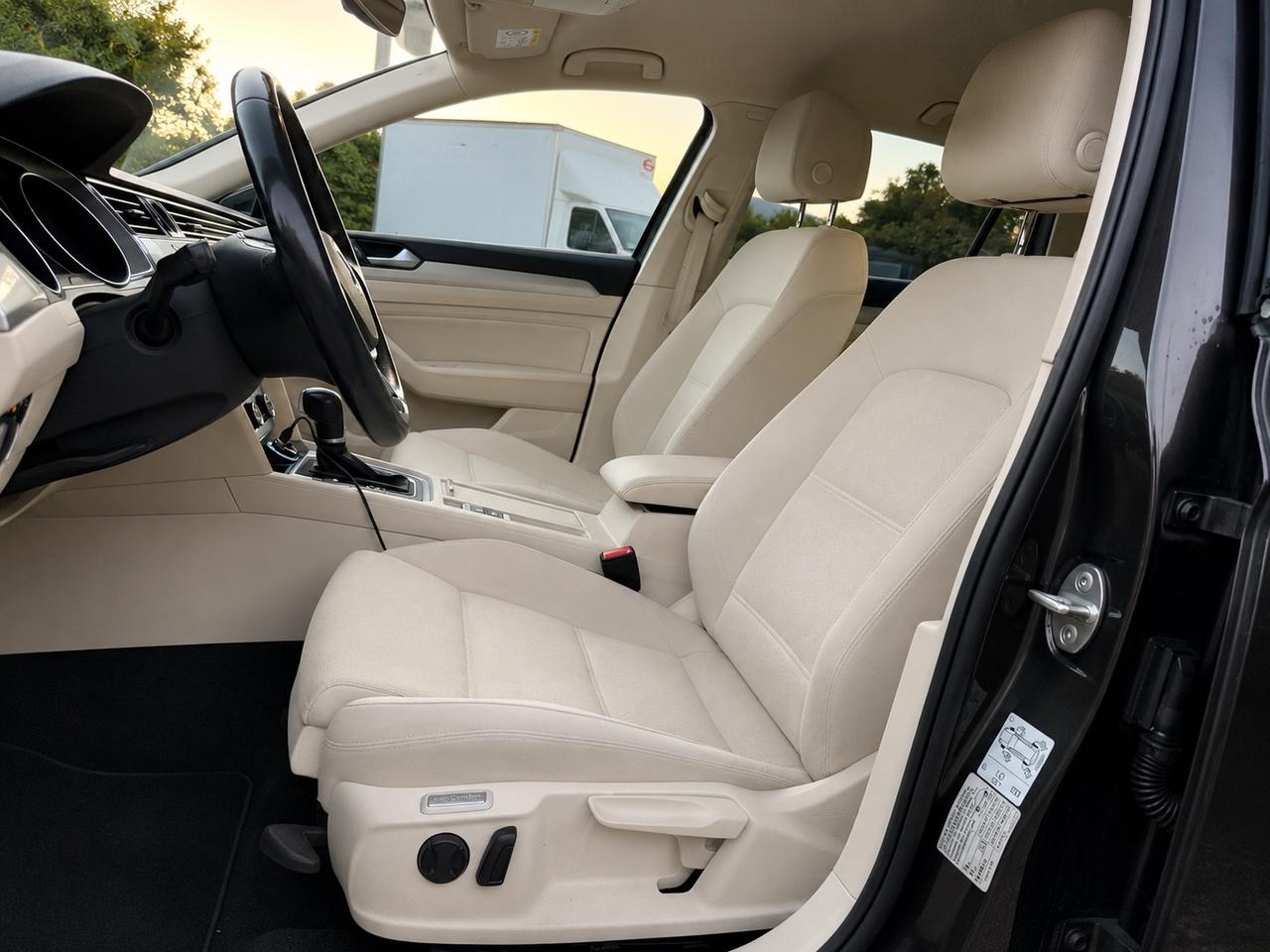 Volkswagen Passat 1.6 TDI DSG BlueMotion