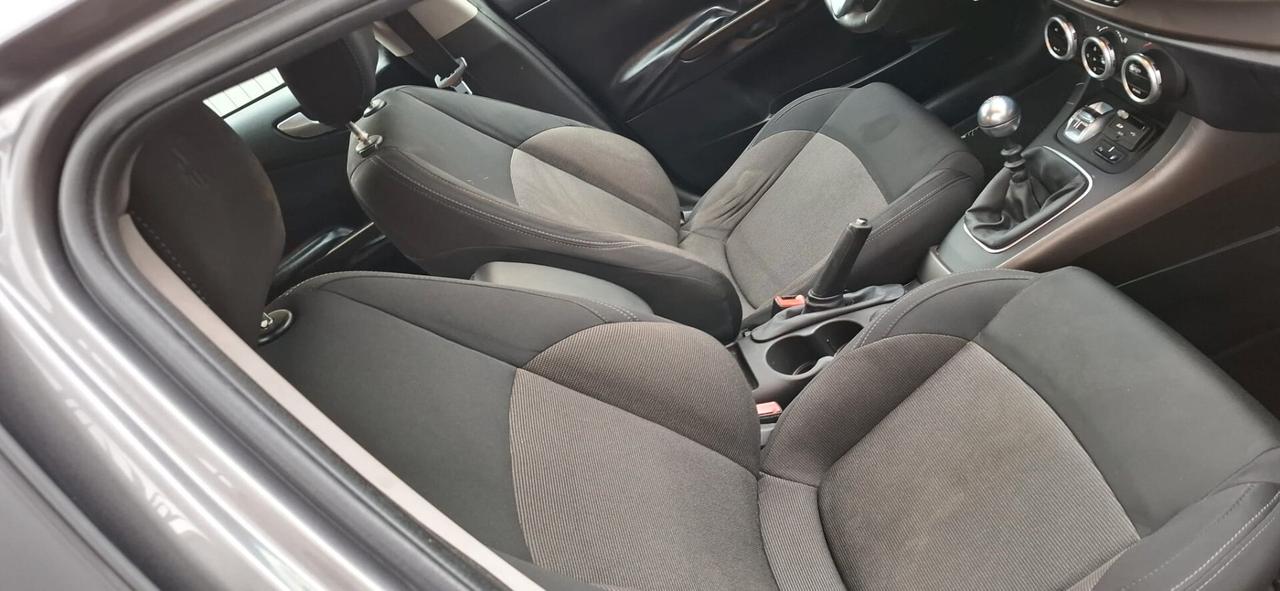 GPL Alfa Romeo Giulietta 1.4 Turbo 120 CV GPL Distinctive