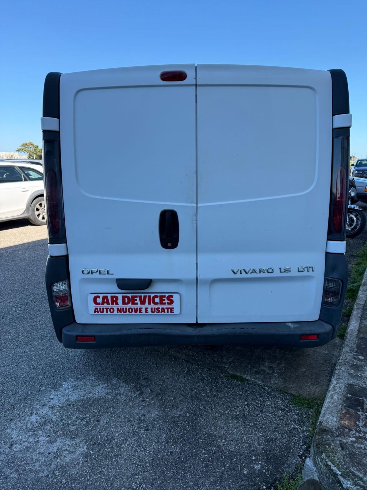 Opel Vivaro 27 1.9 -AUTOCARRO 3 POSTI