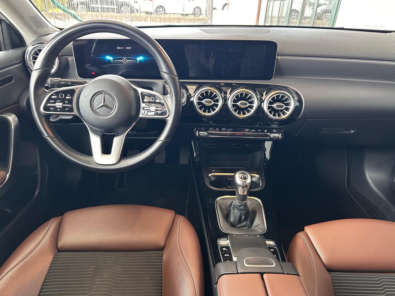 Mercedes A 200 Business 7G-DCT