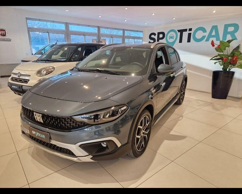 FIAT Tipo 1.5 Hybrid DCT 5 porte Cross