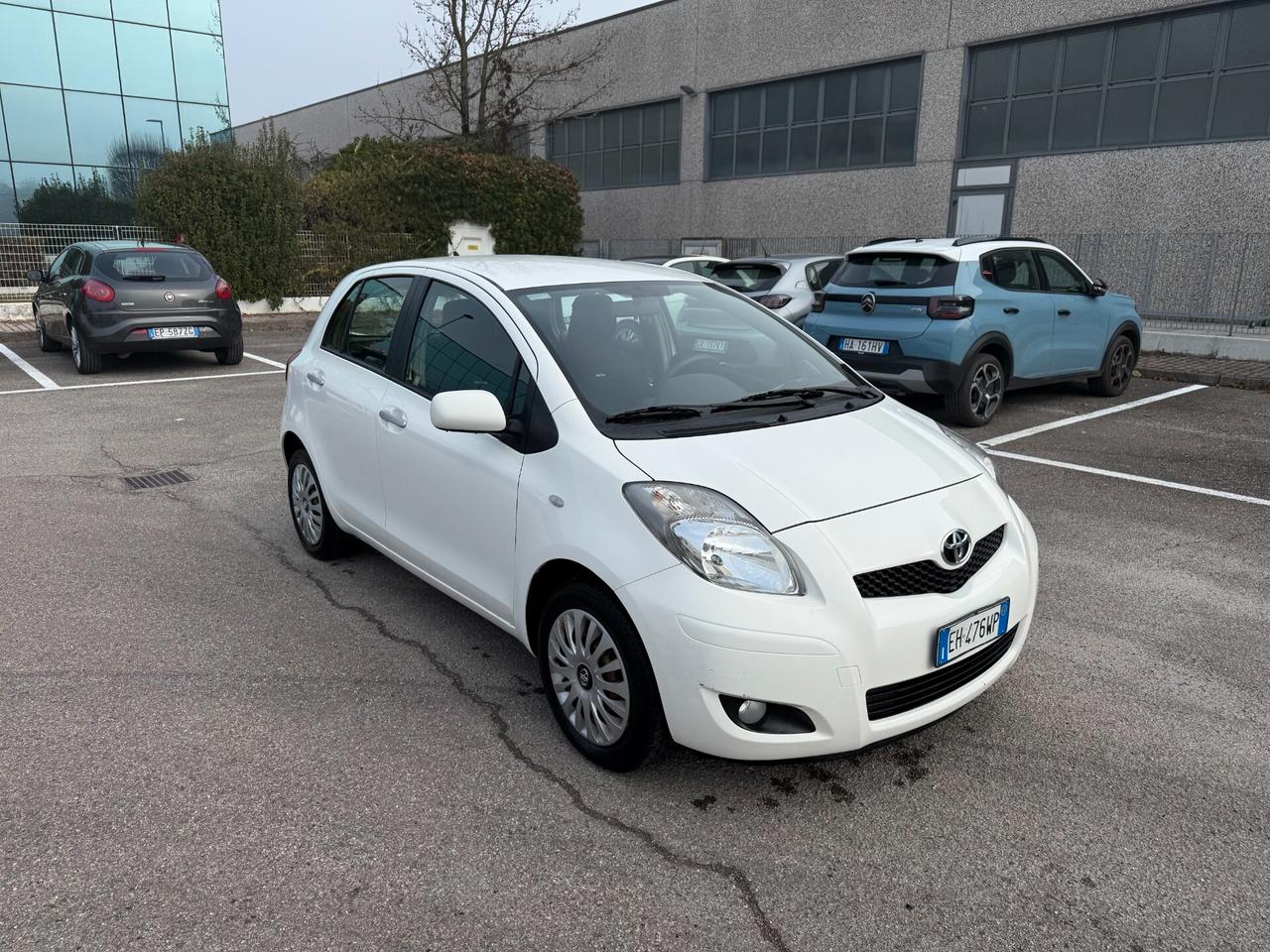 Toyota Yaris 1.0 5 porte Sol