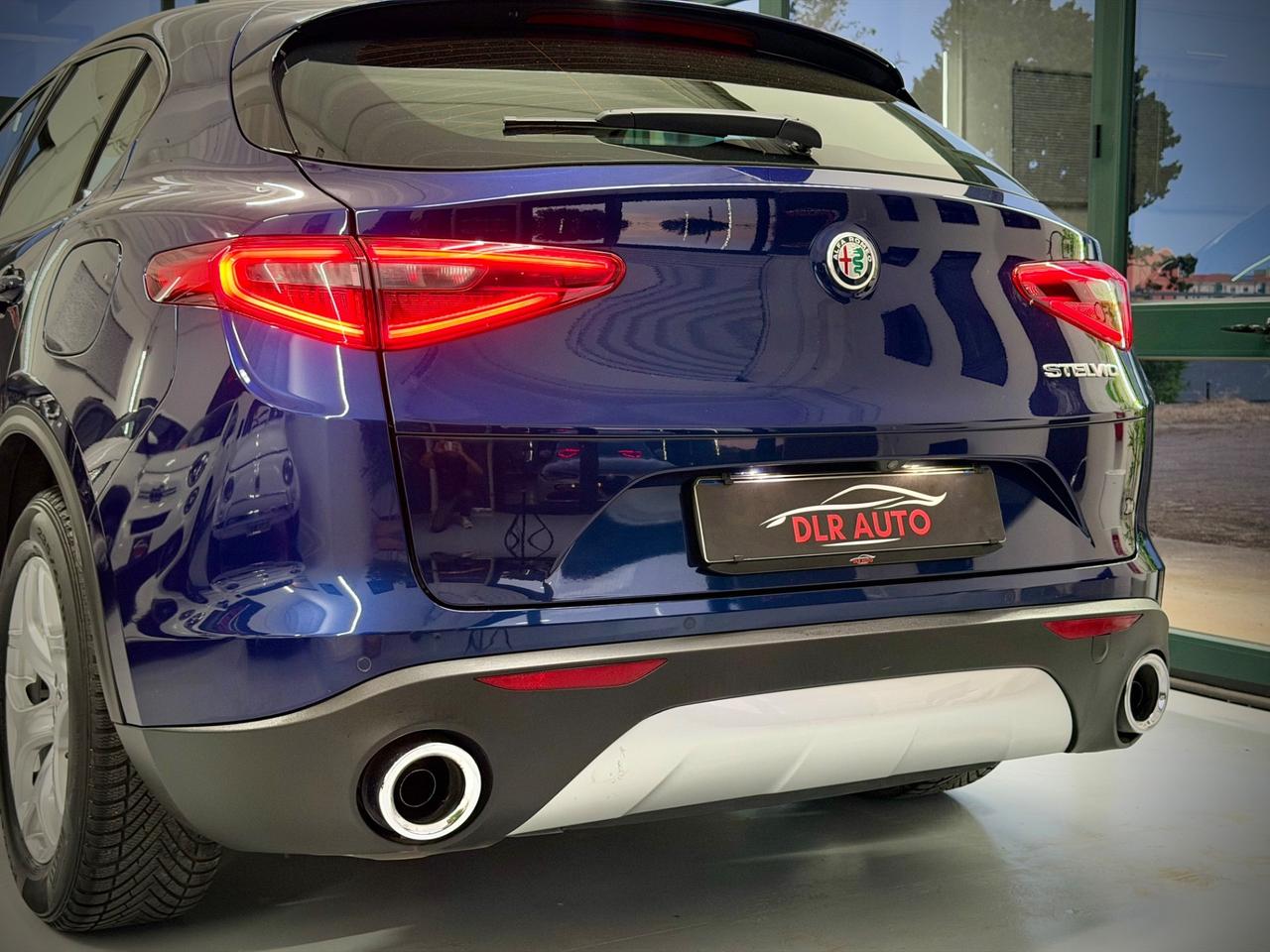 Alfa Romeo Stelvio 2.2 Turbodiesel 160 CV AT8 RWD Executive
